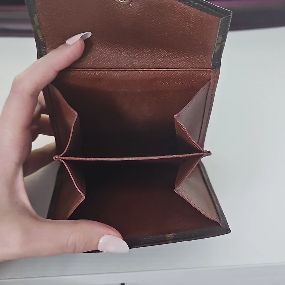 Louis Vuitton discover elegance